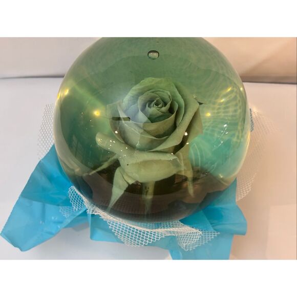 Forever Blue Rose In Glass Water Dome Globe - Picture 5 of 9